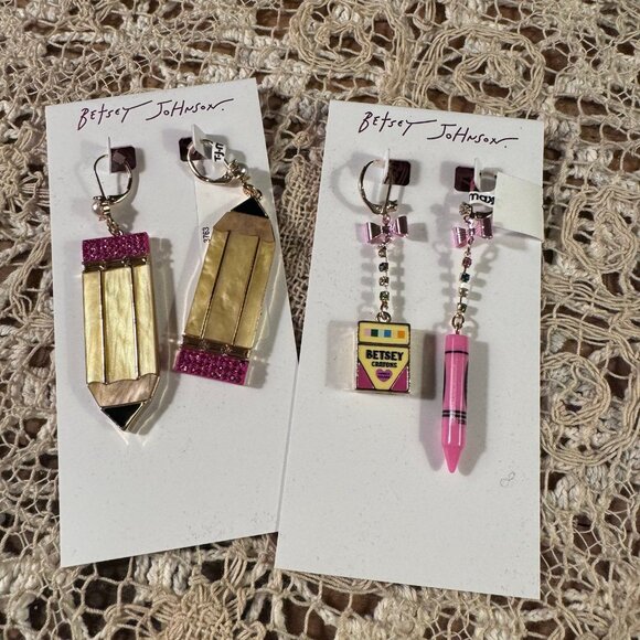Betsey Johnson Teacher Statement earrings set of 2 - Picture 7 of 9
